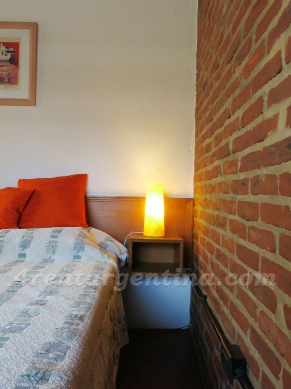 Bolivar and Estados Unidos: Furnished apartment in San Telmo