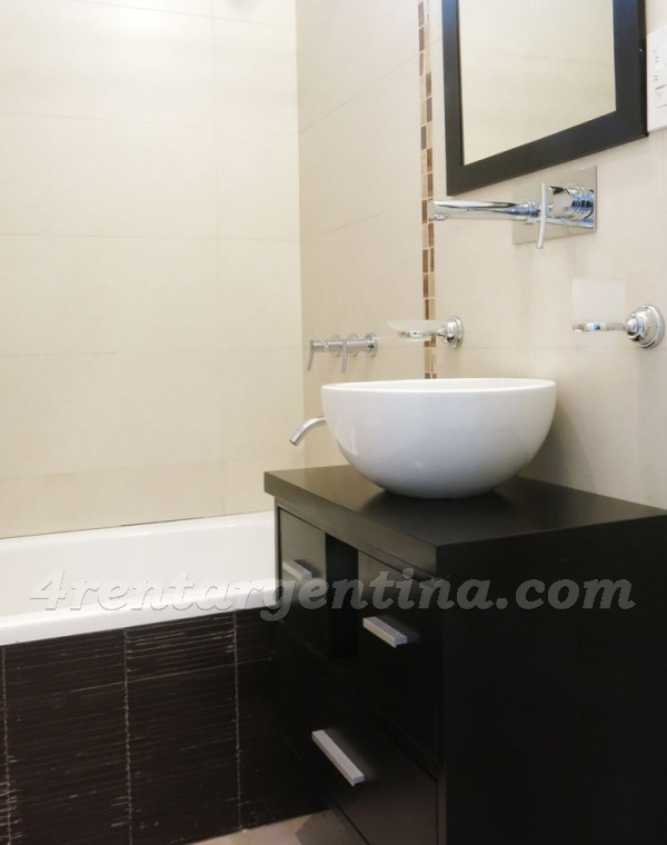 Thompson and Hualfin: Furnished apartment in Caballito