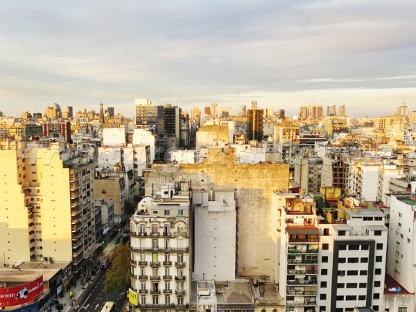 Corrientes y Uriburu: Apartamento en Alquiler Temporario