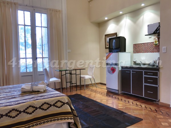 Pueyrredon and Charcas: Furnished apartment in Recoleta