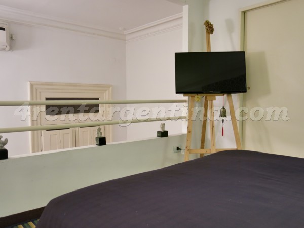 Aluguel de Apartamento em H. Yrigoyen e Piedras II, Downtown