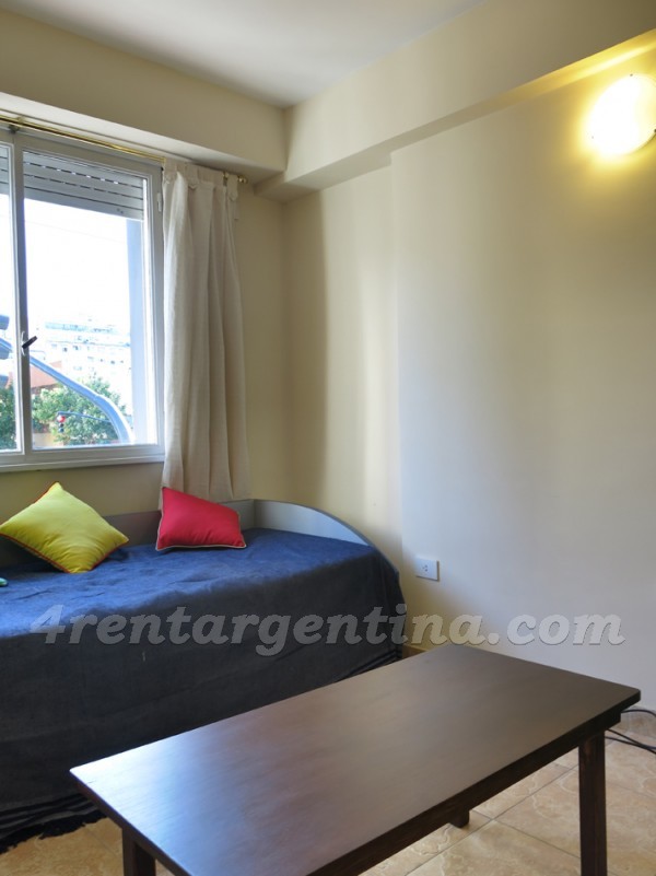 Apartamento Amoblado en San Juan y Tacuari I, San Telmo