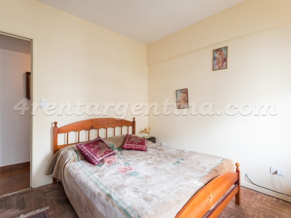 Corrientes and Yatay: Furnished apartment in Almagro