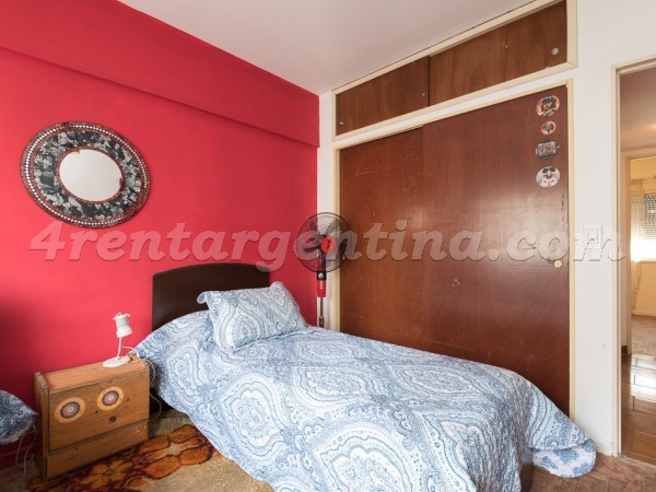 Corrientes and Yatay: Apartment for rent in Almagro