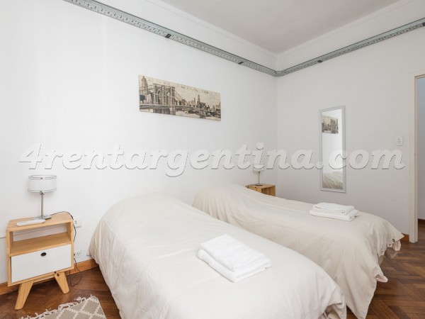 Peru and Avenida de Mayo, apartment fully equipped