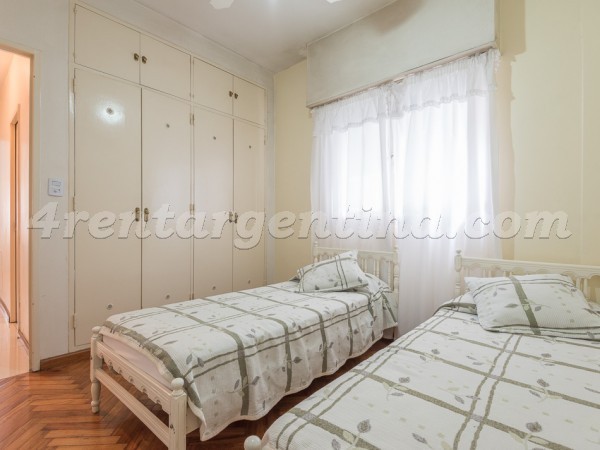 Apartment Cerrito and Cordoba - 4rentargentina