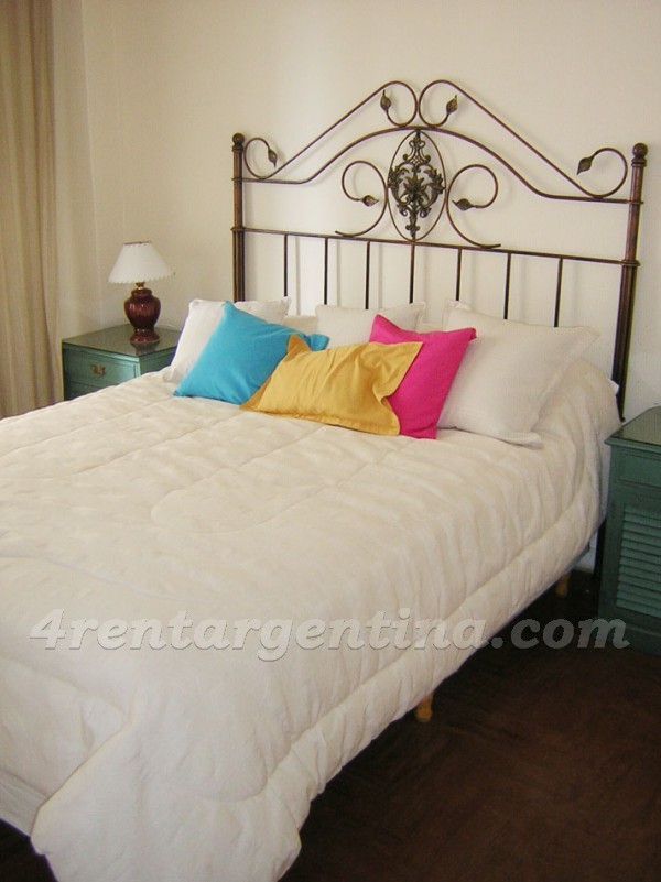 Apartamento Rodriguez Peña e Cordoba - 4rentargentina